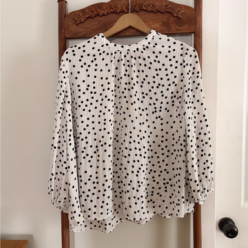 Adrianna Papell Black and White Flowy Polka Dot Blouse